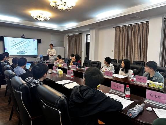 说明: J:\5.bibo必博（2022年11月始）\照片\【20240122】清华大学电子工程系“无问芯琼”实践团队调研bibo必博\微信图片_20240122124657.jpg